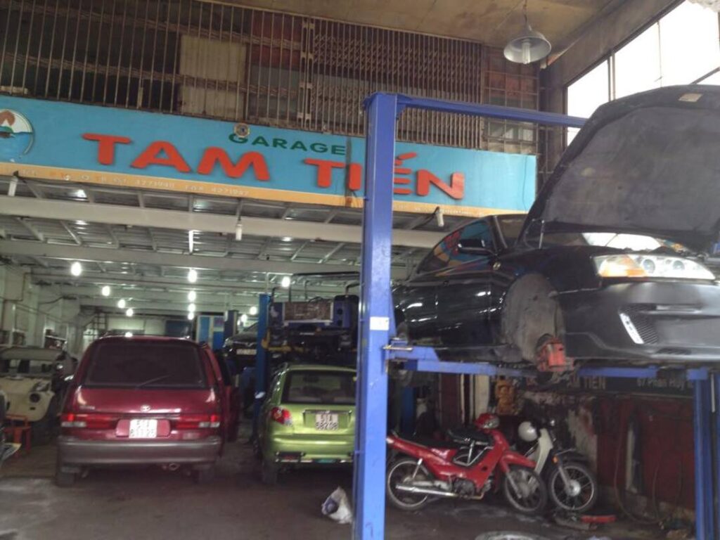 Garage Tam Tiến